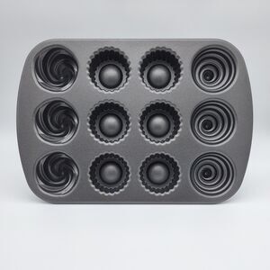 Nordic Ware Filled Cupcake Pan 3-Cup Pro Cast Cake Pan Mold